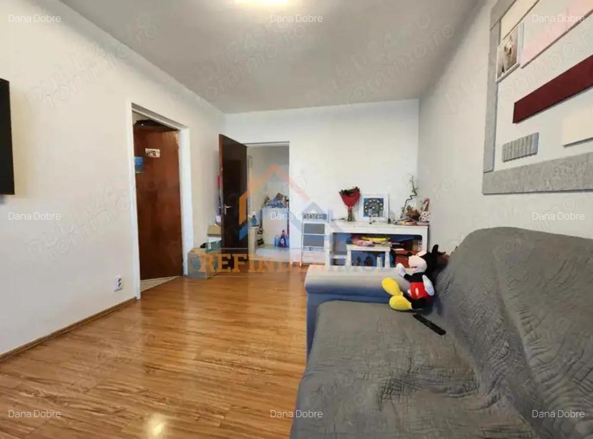 Vand Apartament 2 camere Bd Obregia - 1