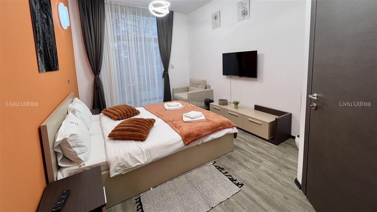 Apartament cu 2 camere decomandat, mobilat în Poiana Brașov - 10