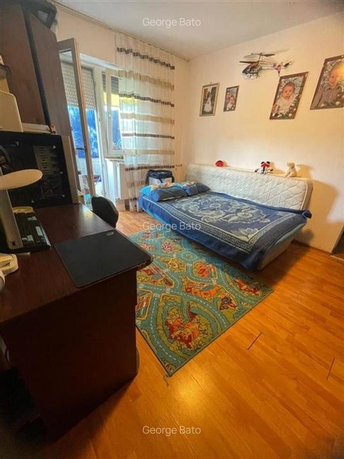 RECO Apartament de vanzare 3 camere la pret de 2 camere zona Rogerius - 5