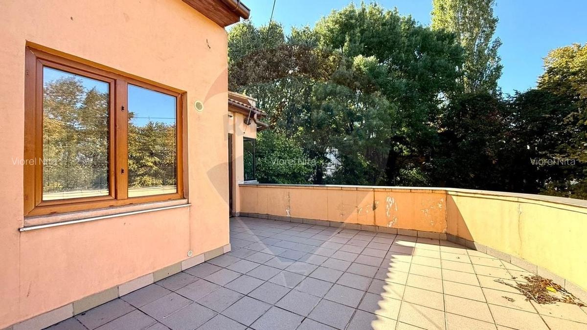 Casa / Vila cu 5 camere de vanzare pe Bulevardul Ferdinand Constanta - 5