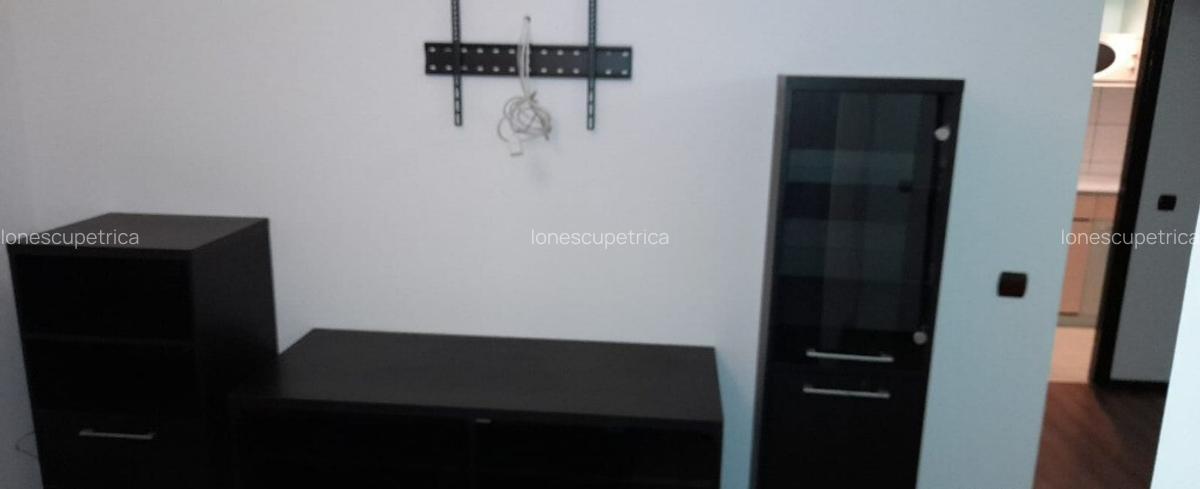 Inchiriez garsoniera cartier ANL Brancu?i sector 6 - 250 m de metrou - 7