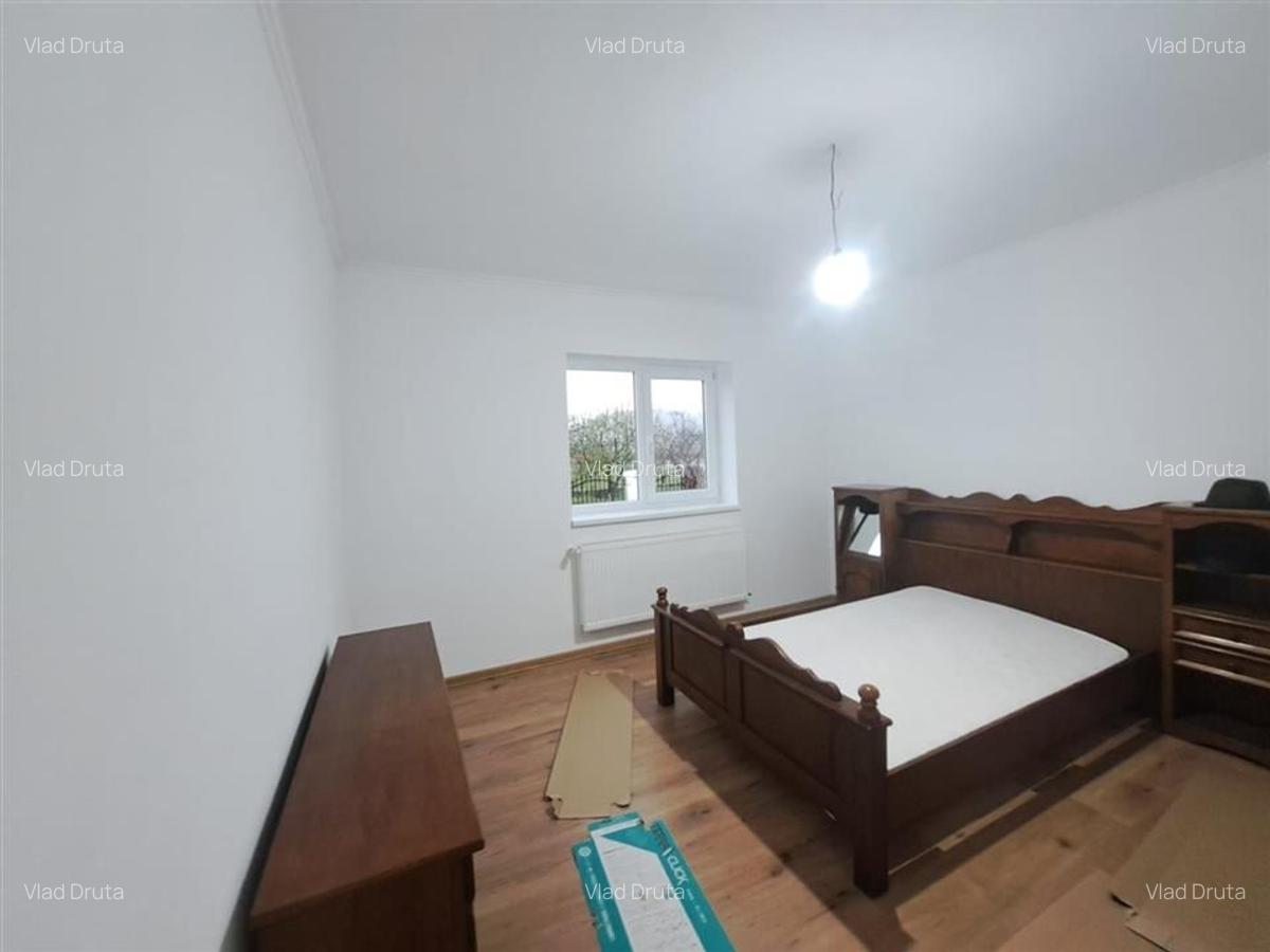 Apartament cu 3 camere decomandat în Voivozi (Popești) - 2