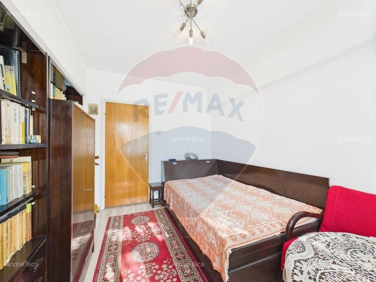 Apartament cu 3 camere decomandat, mobilat în Decebal - 5