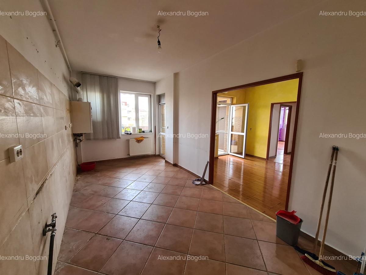 Ap 3 camere suprafata  mare  la 9 min de mers de  metrou Starulesti - 37