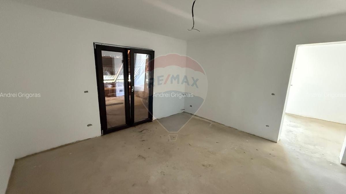 Casa / Vila cu 5 camere zona Sud - 10