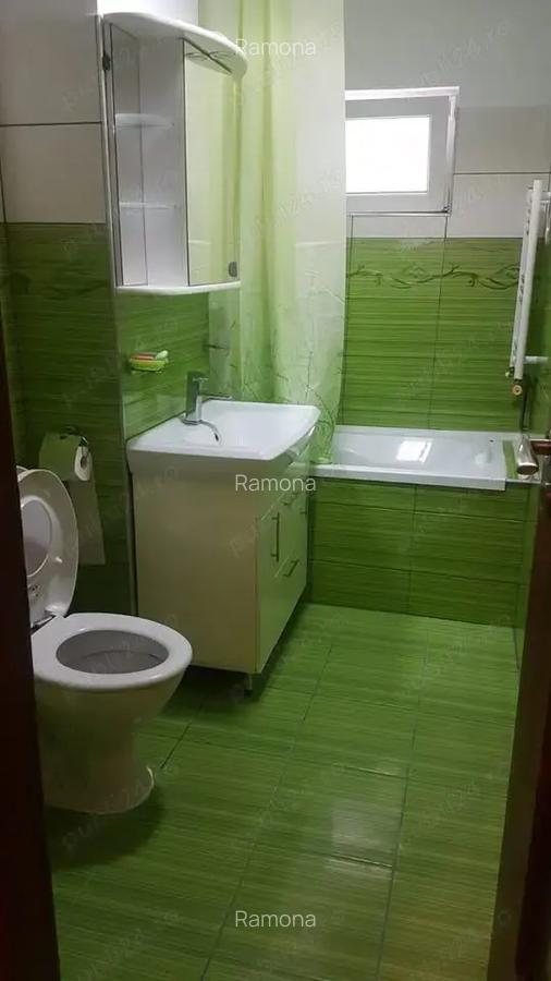 Inchiriez apartament 3 camere - 3