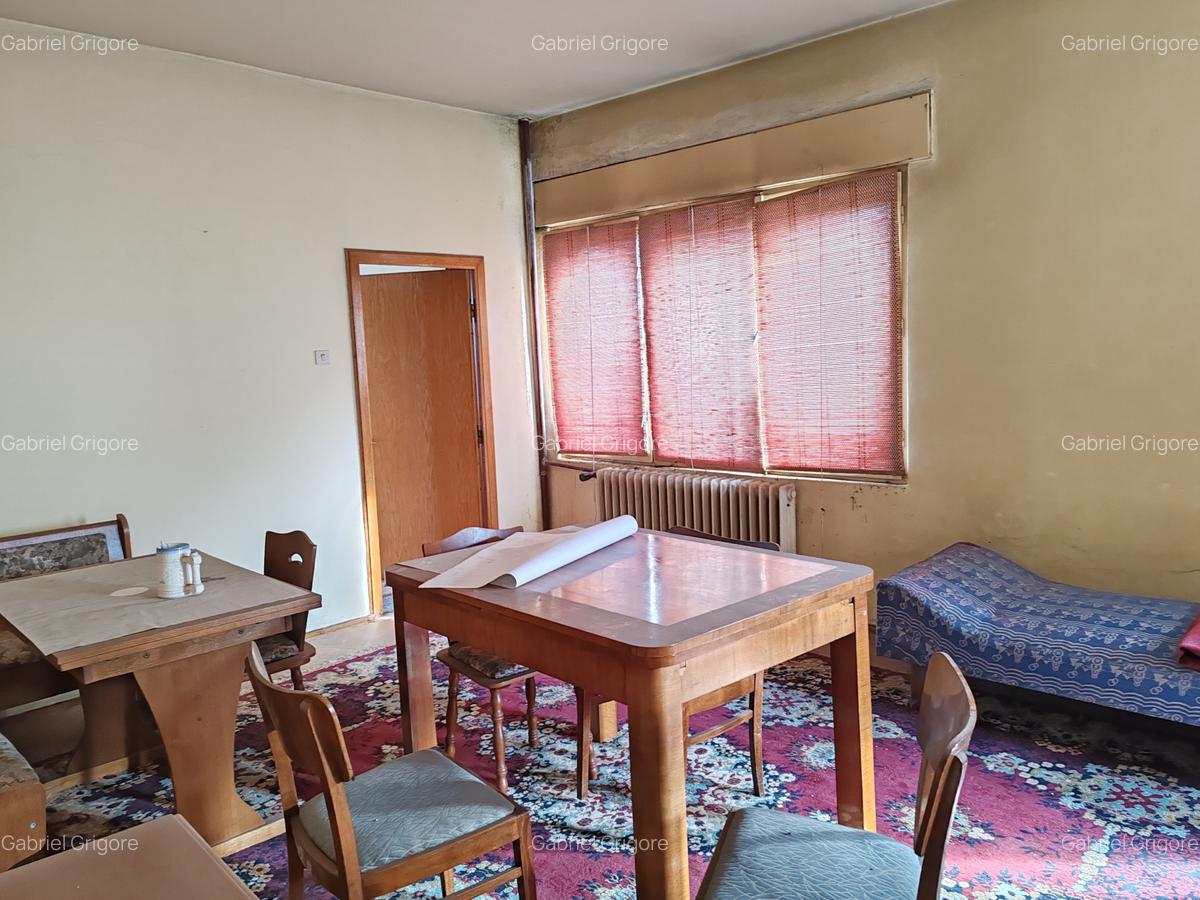 Apartament 5 camere pozitie deosebita zona Colinei - 4