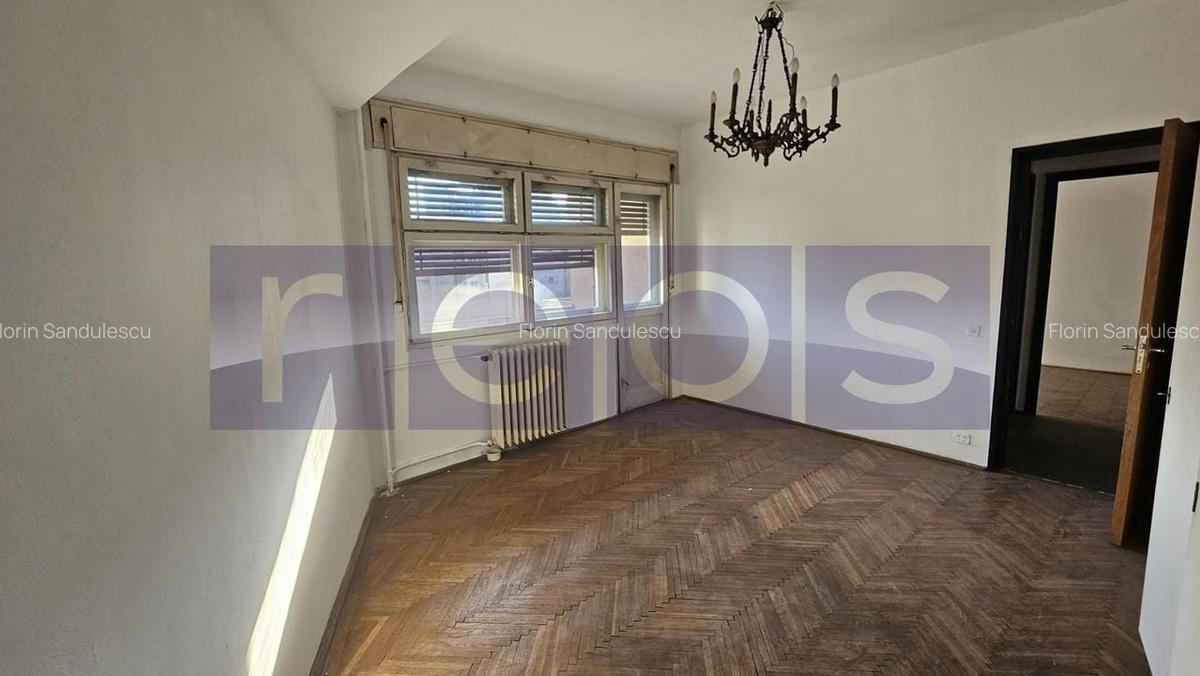 DE VANZARE AP 4 CAMERE 120 MP CISMIGIU-LIPSCANI | CIRCULAR | PARCARE - 9