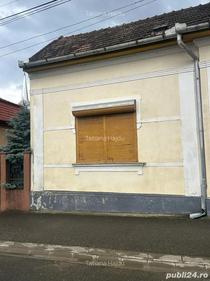 Casa de vanzare in zona centrala - 3