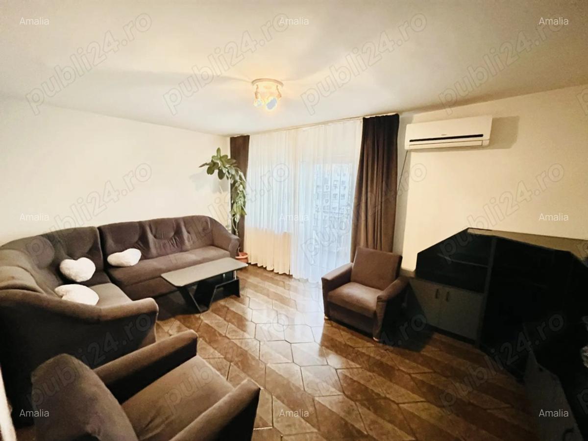 Se vinde apartament 3 camere decomandat zona Alfa, - 2