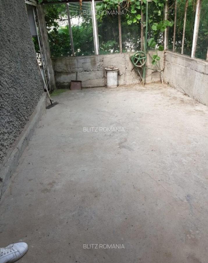 Casa la tara de vanzare in Sitaru, teren de 675 mp, suprafa - 14