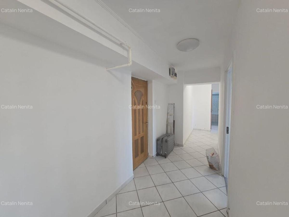 Apartament cu 3 camere decomandat în Colentina - 8