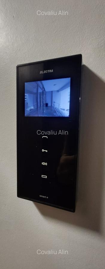 Apartament 2 camere, 2 grupuri sanitare, loc parcare, situat in Tractorul - 4