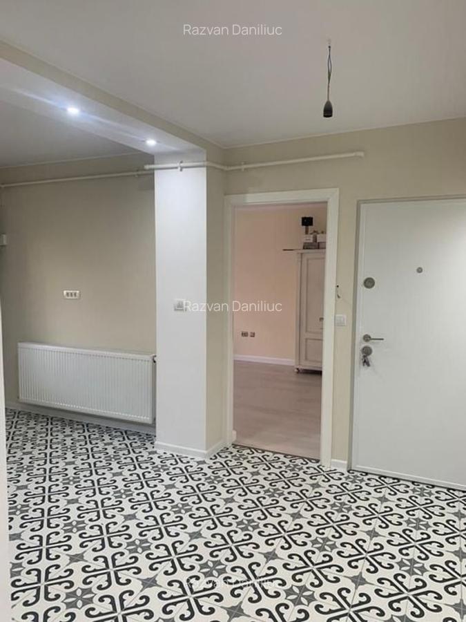 Decomandat. Complet renovat. Centrala proprie. - 2