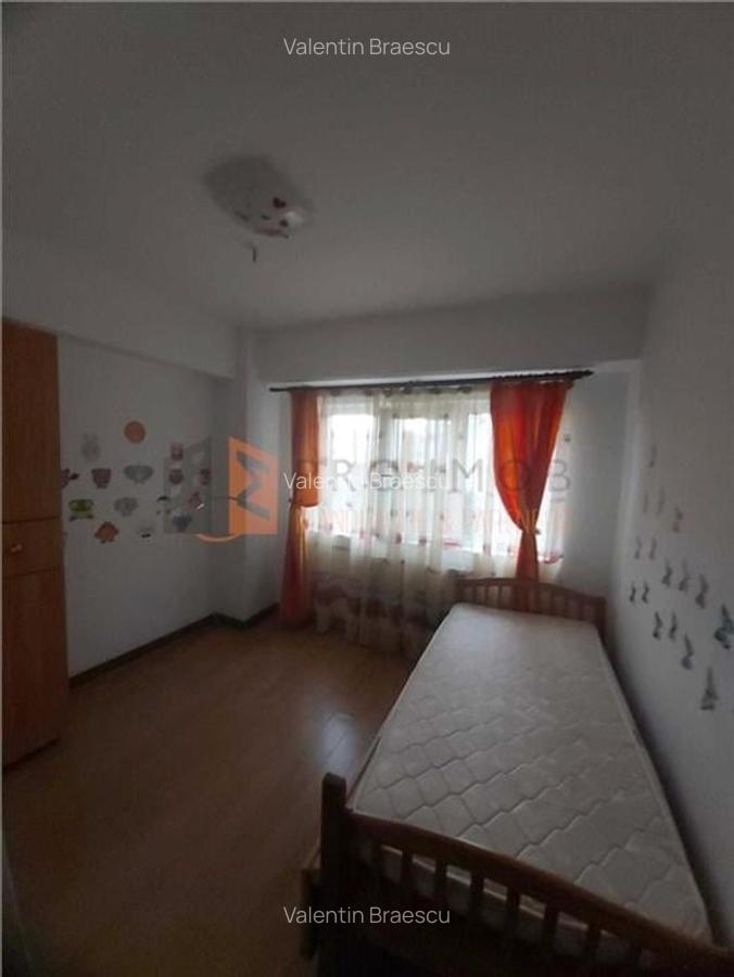 Apartament 3 camere cf 1  decomandat zona ULTRACENTRAL - 4