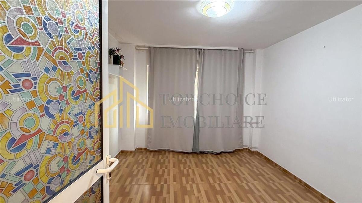 2 Camere Decomandat Bloc 1979- Stefan Cel Mare/Obor, Parter Inalt, De Renovat - 2