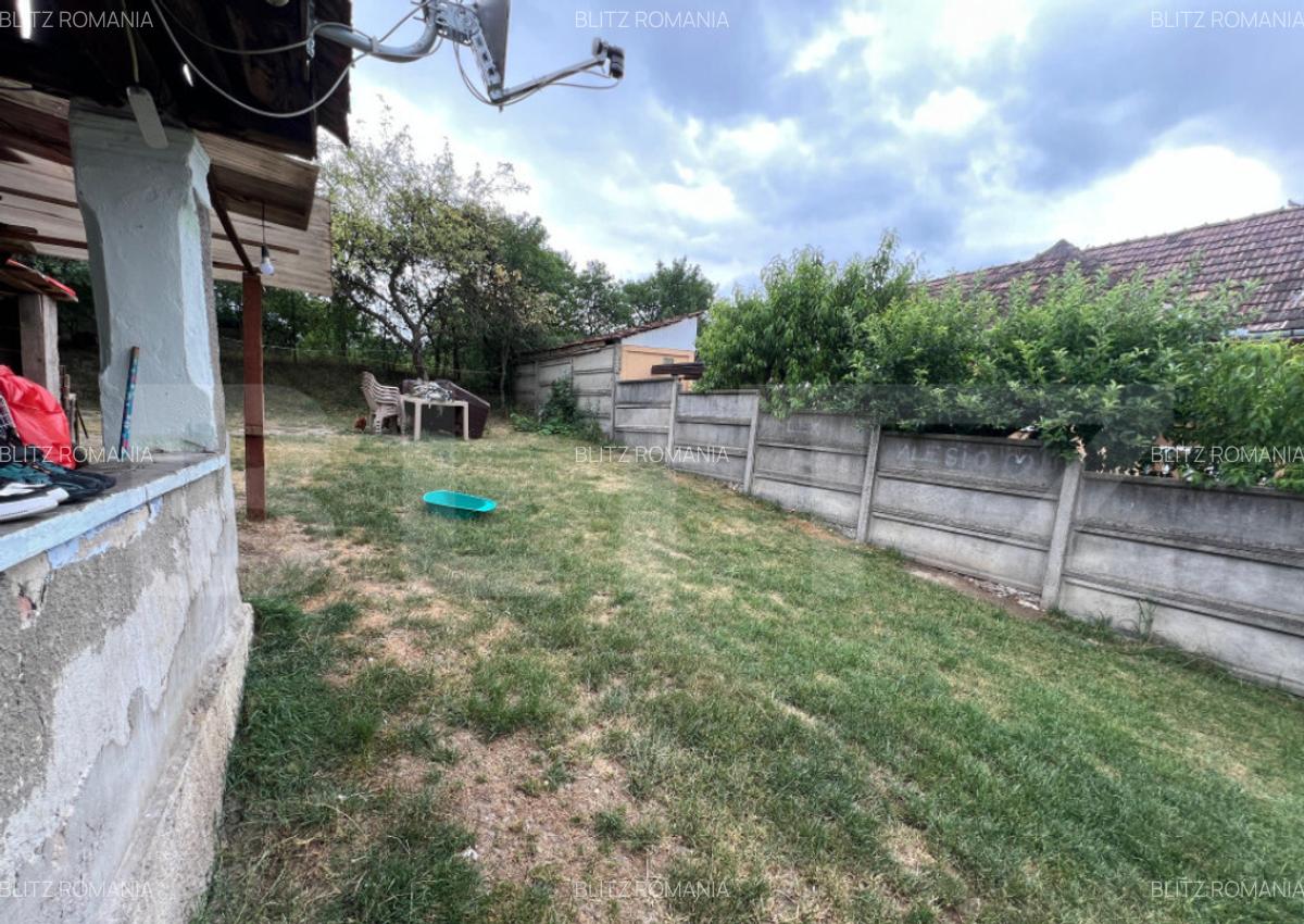 Locuin?a modesta, teren spectaculos 400 mp cu vedere - 4