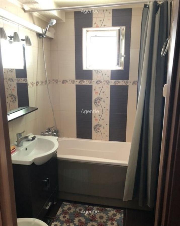 Inchiriez Apartament 2 camere Regie - 2