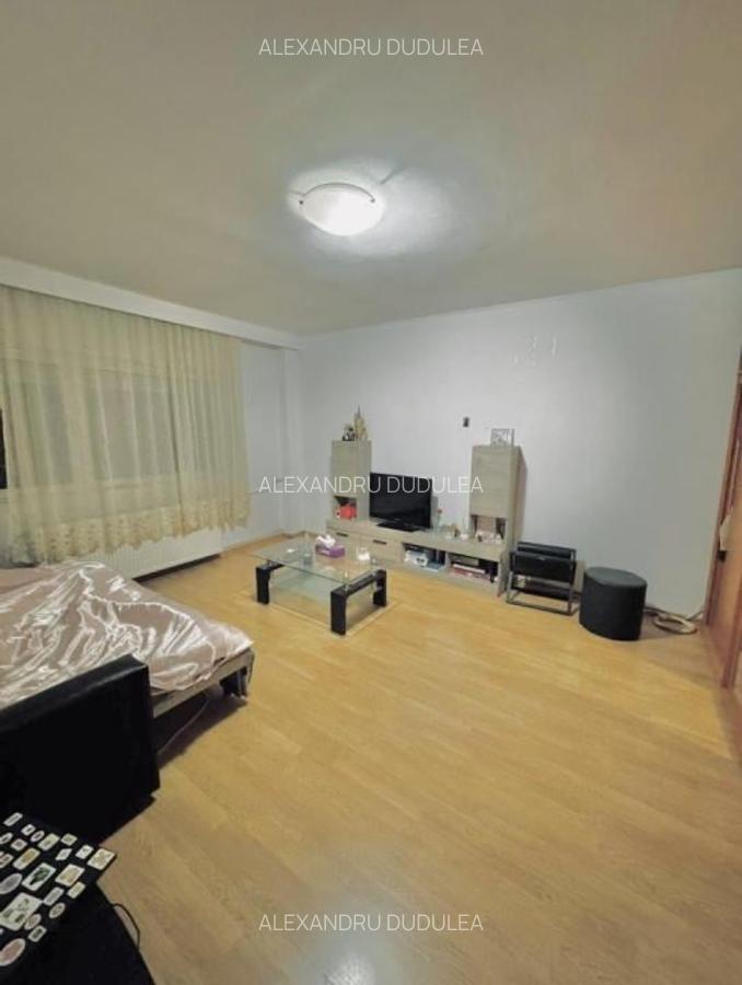 75000 euro -Garsoniera 39mp-bloc 1989 - Timpuri Noi metrou - 7