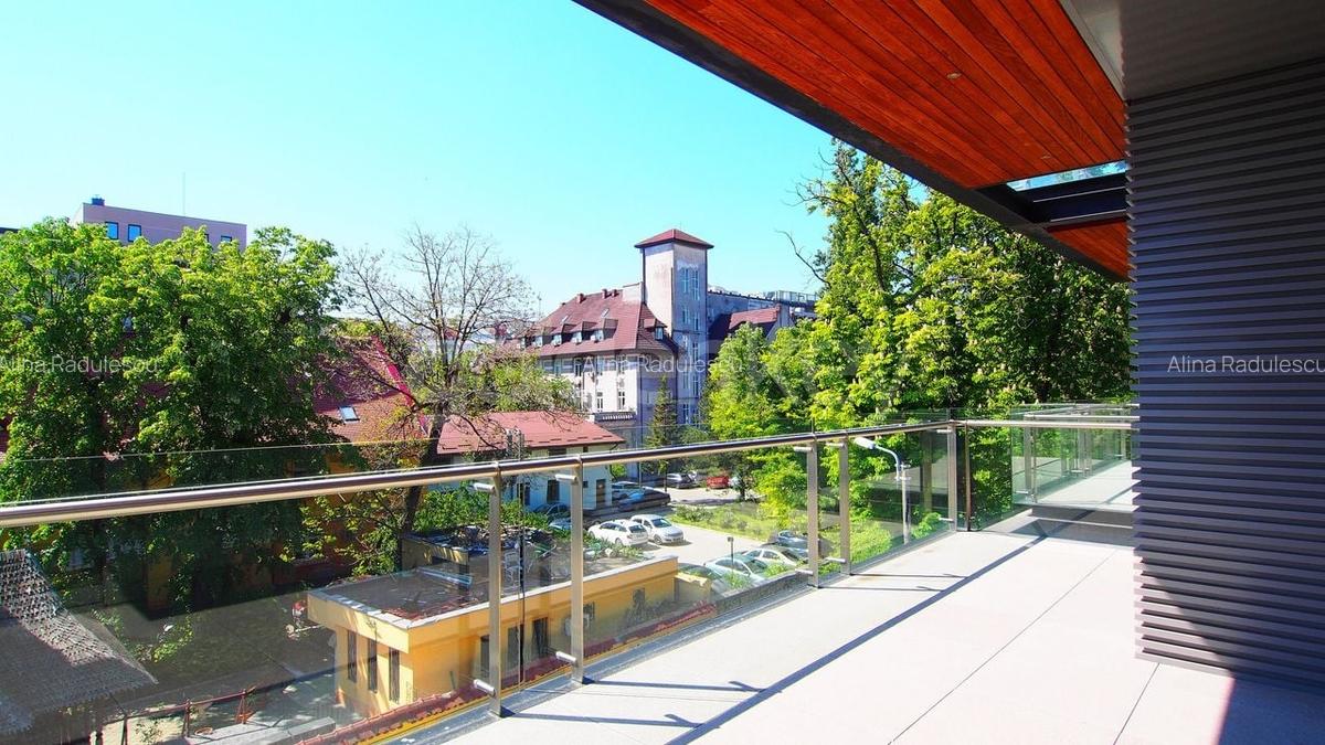Apartament cu 4 camere decomandat în Kiseleff - 1