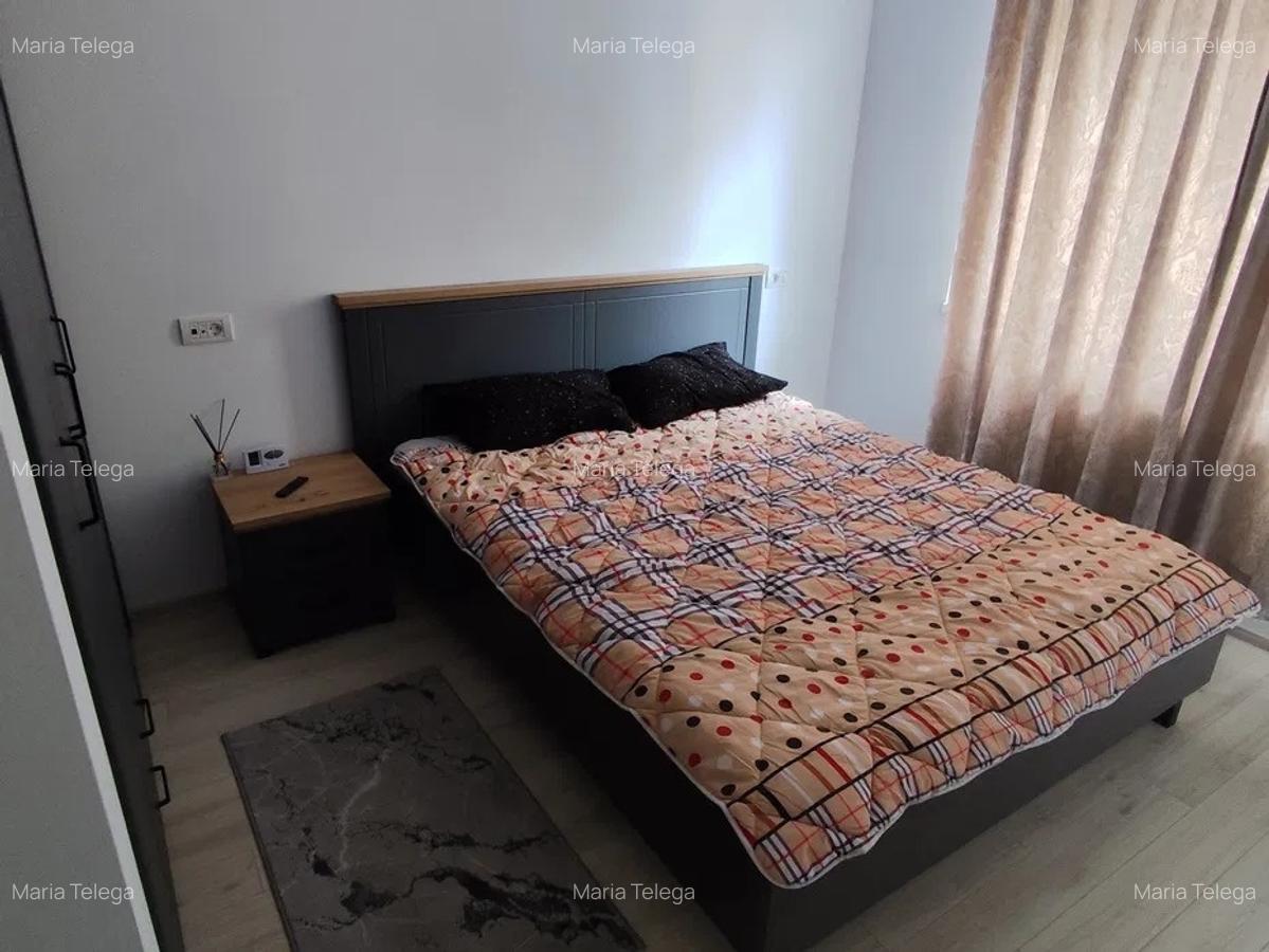 Apartament cu 2 camere decomandat în Tractorul - 1
