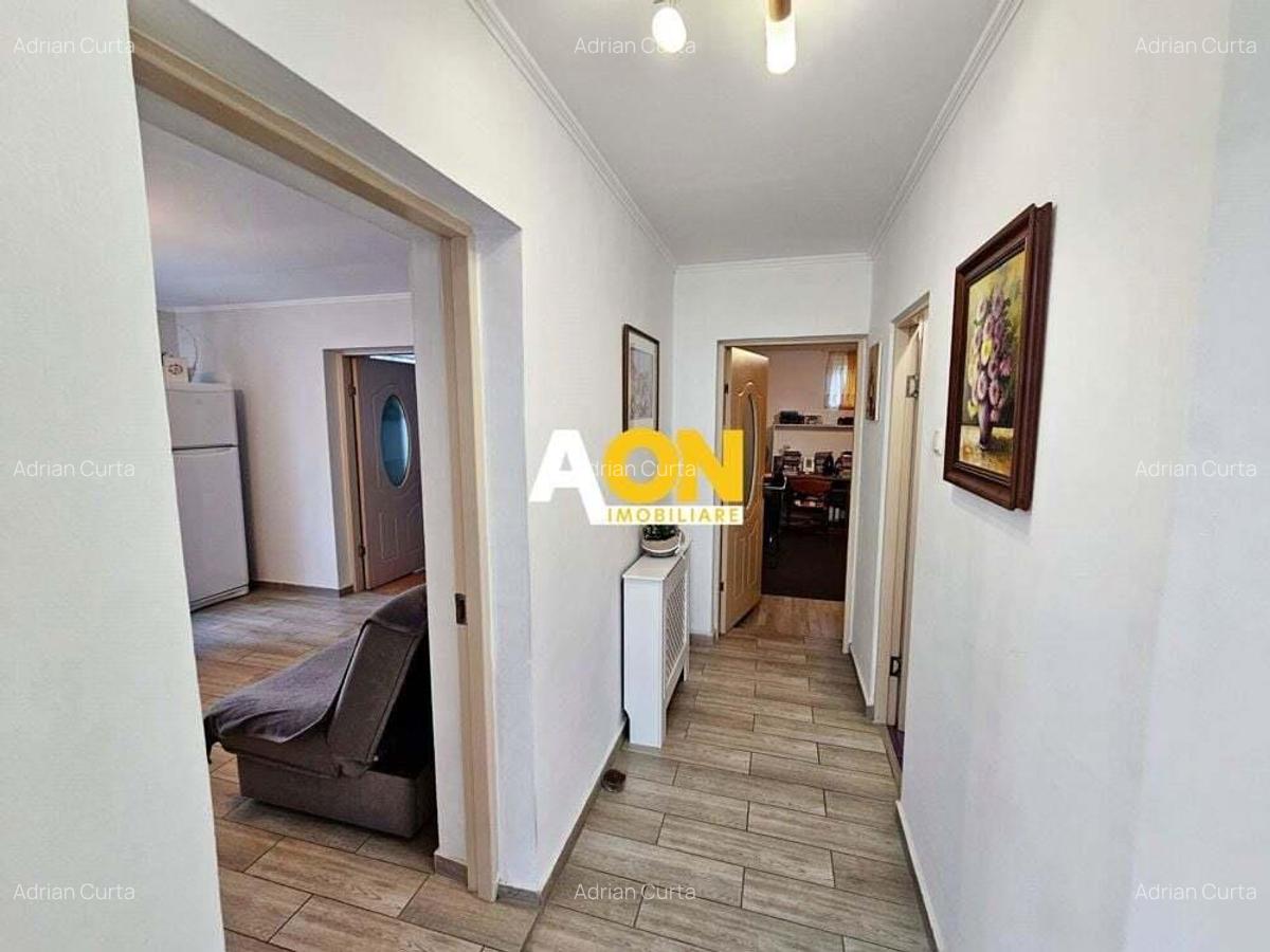 Casa 4 camere, 2 bai, 2 bucatarii, 1050 mp teren, zona Centru - 4