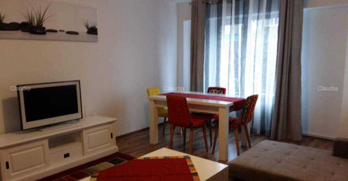Apartament 2 camere zona CENTRAL - 10