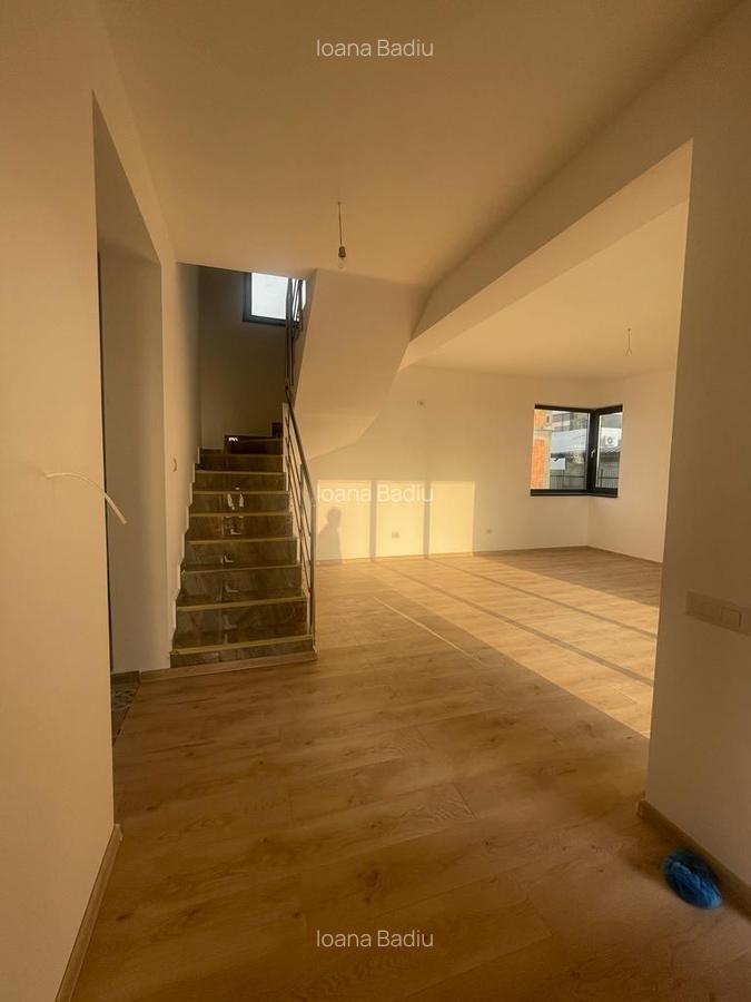 Vila individuala - 4 camere -2 bai - Teren 436mp - 11