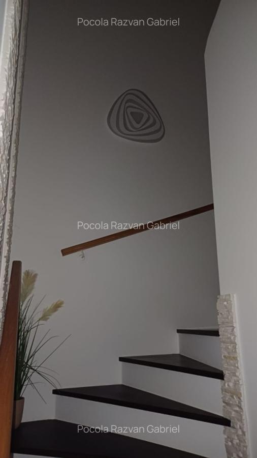 Duplex cu 6 camere,222mp,teren 444mp,terasa,parcare,Zona Baciu - 8 Duplex cu 6 camere,222mp,teren 444mp,terasa,parcare,Zona Baciu - 8