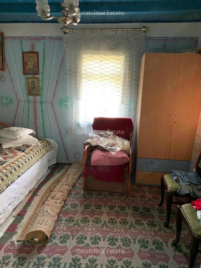 Casa Cuca 2700mp teren intravilan neinundabil 126 mp construiti 28000Euro - 2