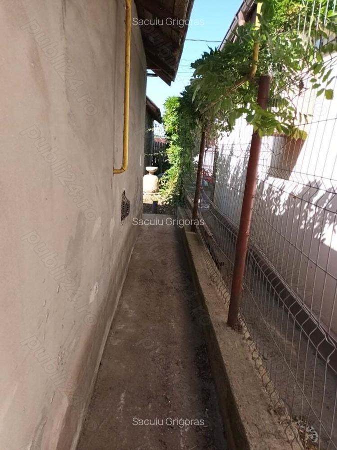 Vand casa in cartier Angel Saligny - 1