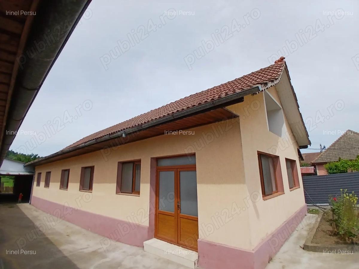 Casa cu teren ?i Anexe - 7