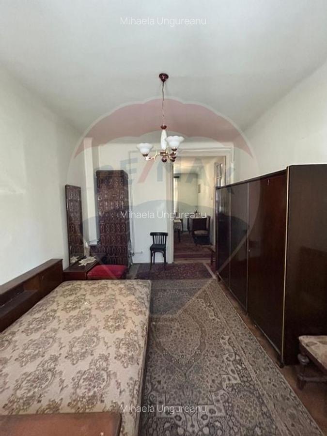 Casa / Vila cu 6 camere de vanzare in zona Dacia - 5