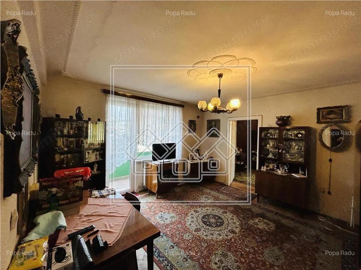 Ap cu 2 camere, balcon, etaj 3 4, zona Terezian - 4