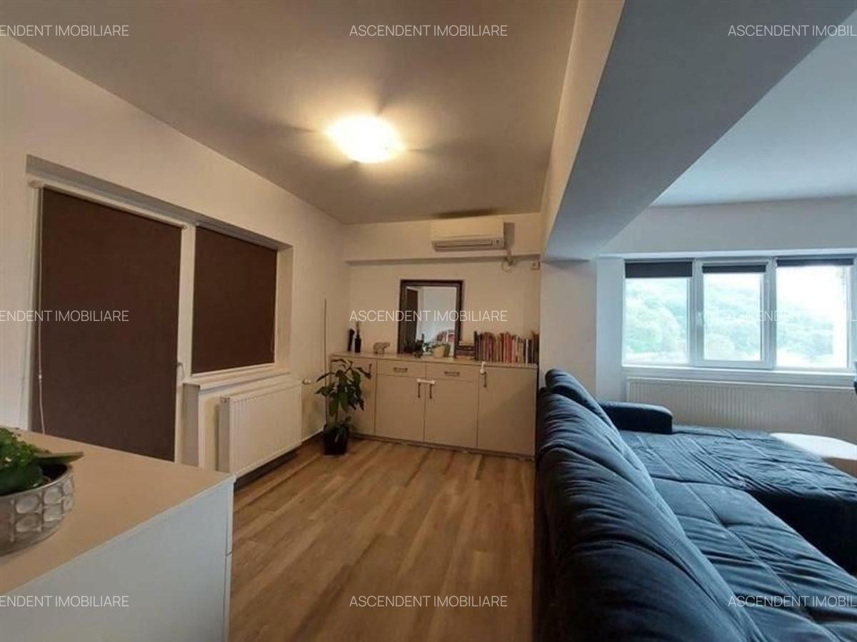 Apartament cu 3 camere decomandat în Centrul Civic - 13