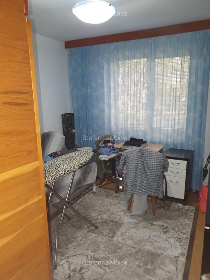 Particular, vand apartment 3 camere, zon Teiul  Doamnei, 1986, ei.5/8 - 10