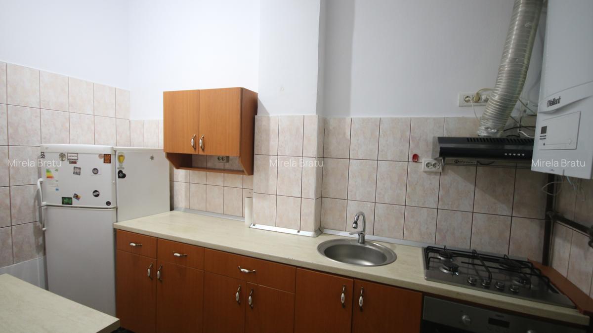 Inchiriere apartament in vila,la cca 300 m de UVT,bd.Mihai Viteazul - 4