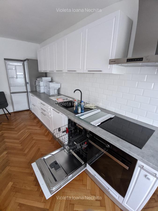 Casă cu etaj de vânzare, 5 camere, 2 băi, Dâmbu Rotund zona strada Livezeni - 6