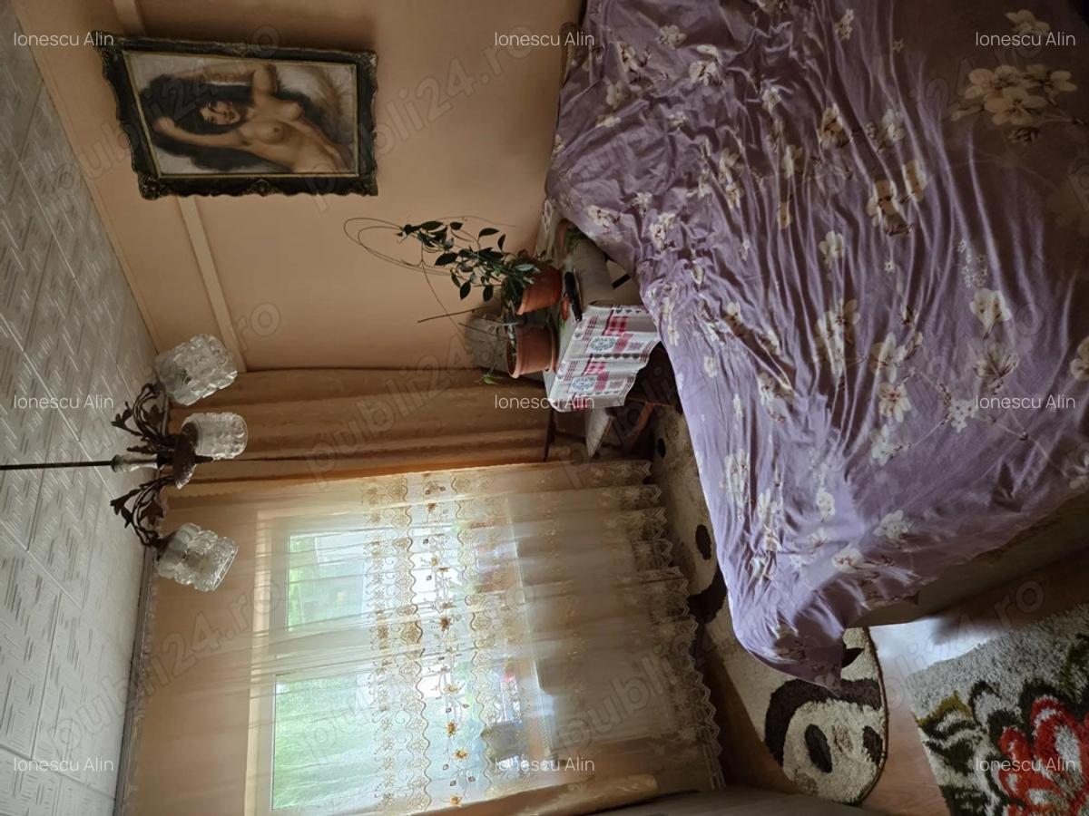 Apartament 3 camere, decomandat, etajul 1 - 2 Apartament 3 camere, decomandat, etajul 1 - 2