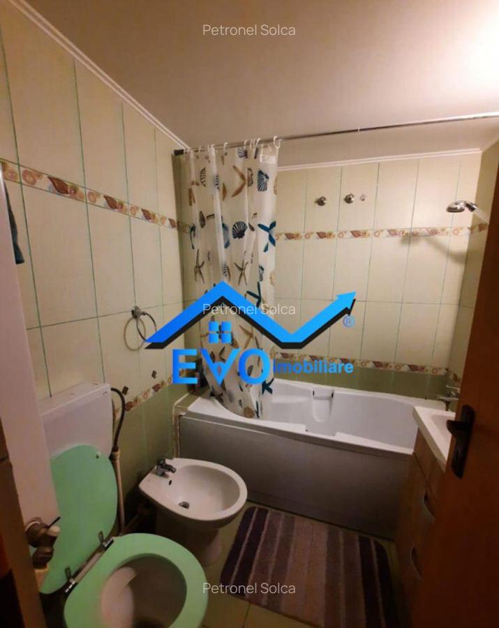 Apartament cu 2 camere, semidecomandat, etajul 5, zona Canta - 12