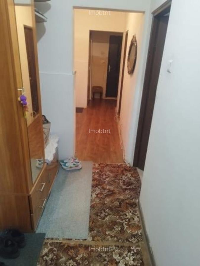 Vanzare apartament 3 camere Militari Gorjului, 3 minute de metrou ! - 2