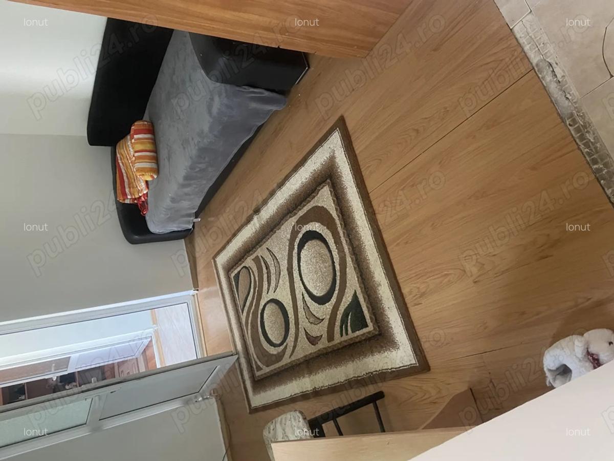 Inchiriez camere la curte - 2 Inchiriez camere la curte - 2