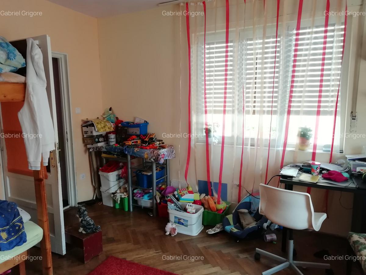 Apartament cu 3 camere decomandat în Griviței - 3