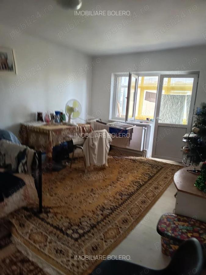 4 decomandate Craiovita 4 4 115000 euro negociabil. - 2