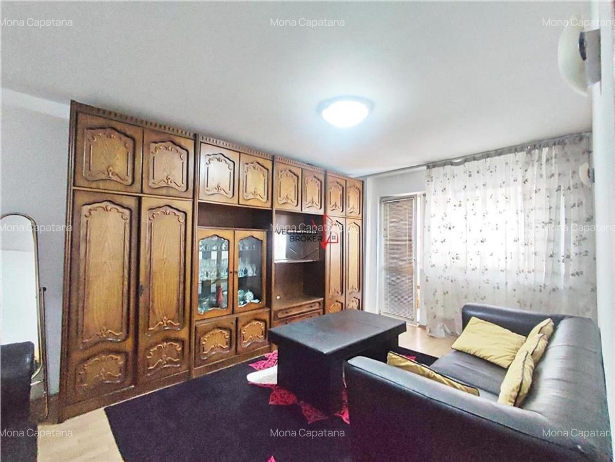 Apartament cu 3 camere decomandat în Tei - 8