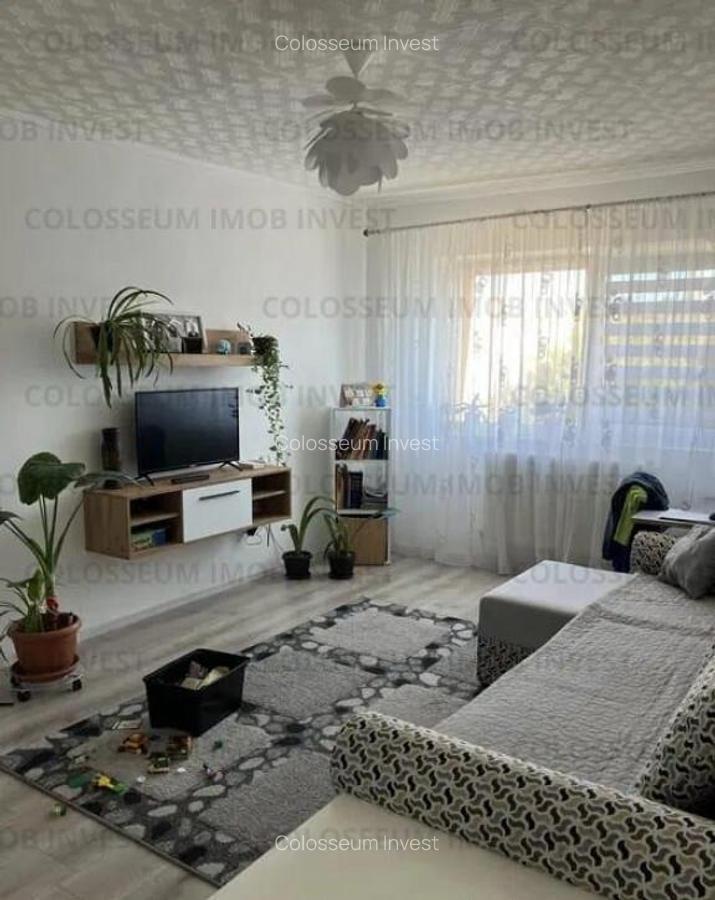 Apartament cu 3 camere, 2 bai-zona Craiter - 1