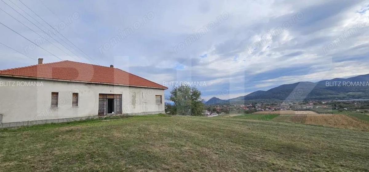 Vila la ro?u, 240 mp, teren 93.000 mp - ?oimu? - 3