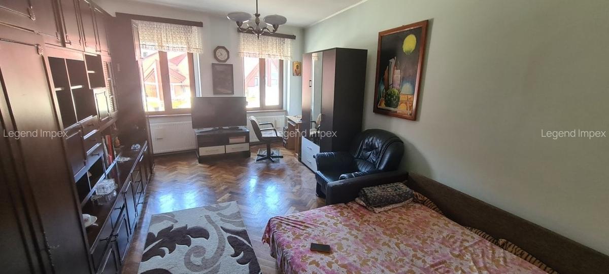 Apartament cu 3 camere decomandat în Centrul Civic - 4