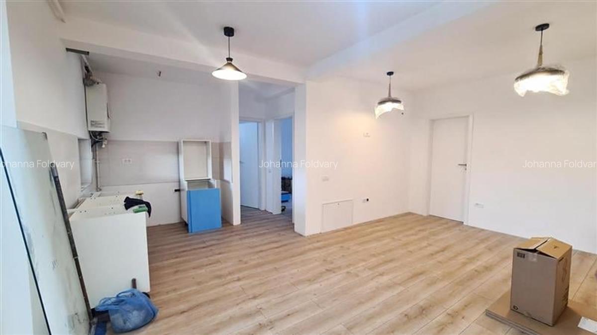 APARTAMENT TIP PENTHOUSE 3 CAMERE CU TERASA MARE IN DUMBRAVITA - KAUFL - 2