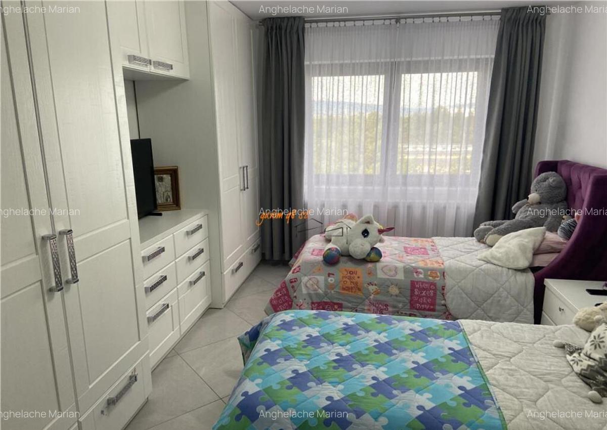 Apartament 2 camere ,54 mp, zona Mausoleu Sud - supermarket - 6